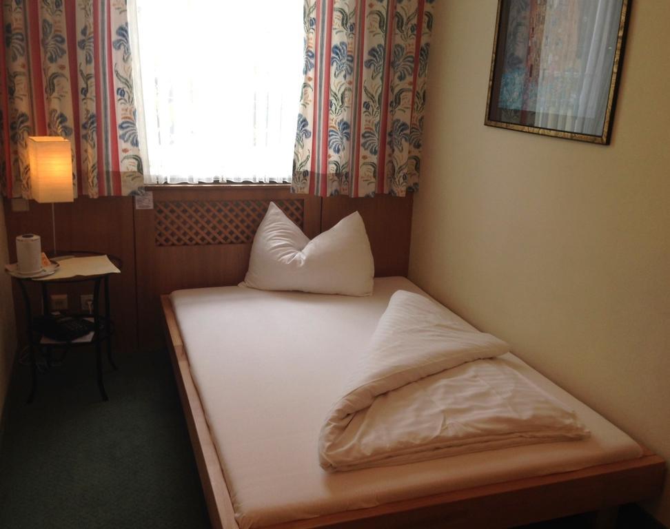 Hotel Pension Alte Muehle Klosterneuburg Phòng bức ảnh